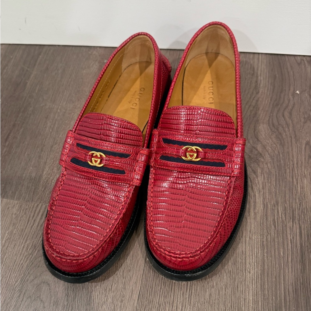 Gucci Lovelight Loafer With Interlocking G In Red